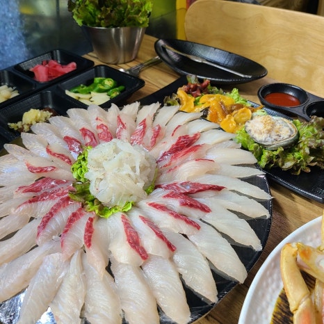 속초세꼬시 이미지