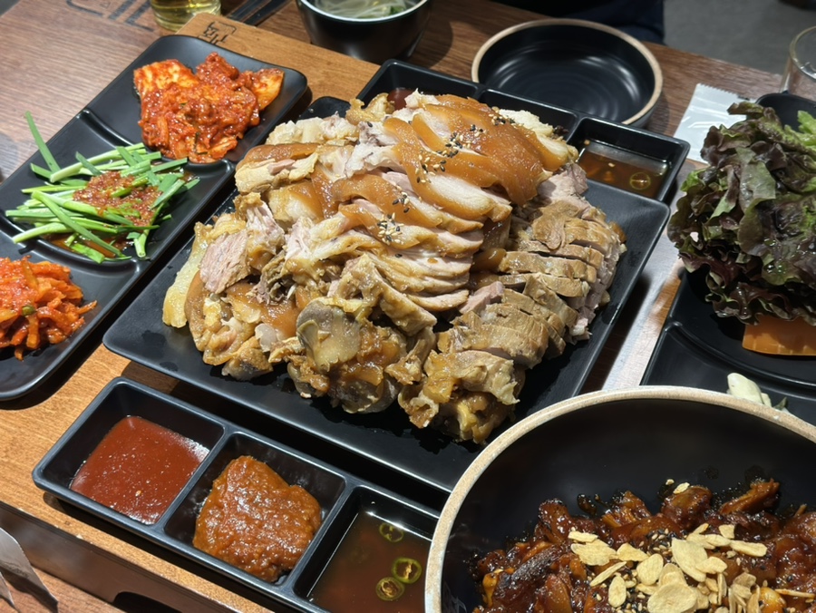귀한족발 이미지
