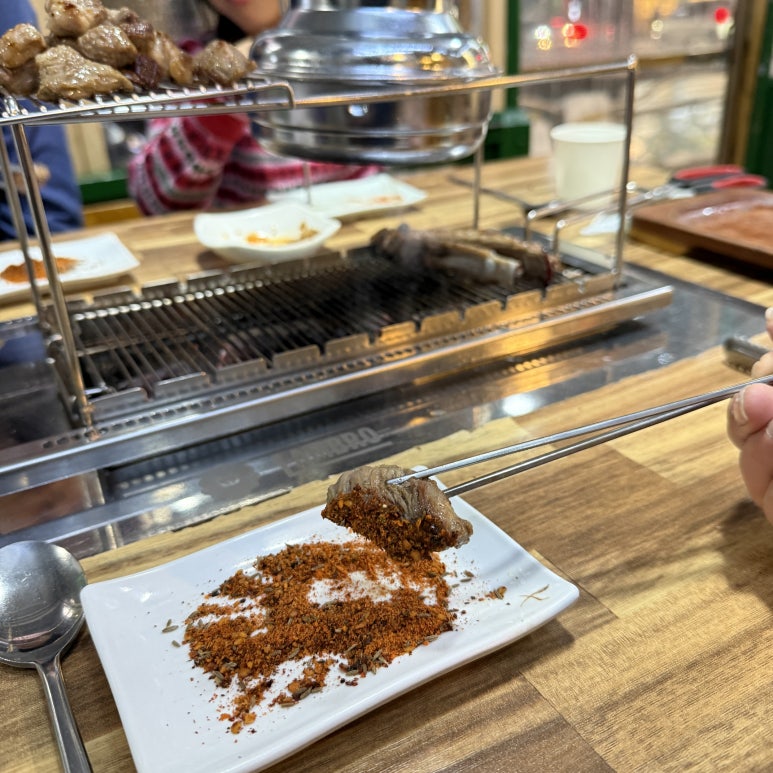 윤서양갈비참숯구이 이미지