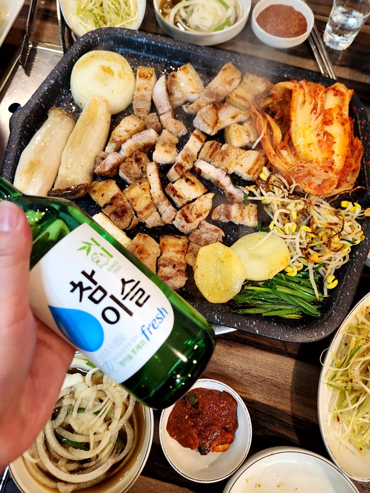 불판생돼지 이미지