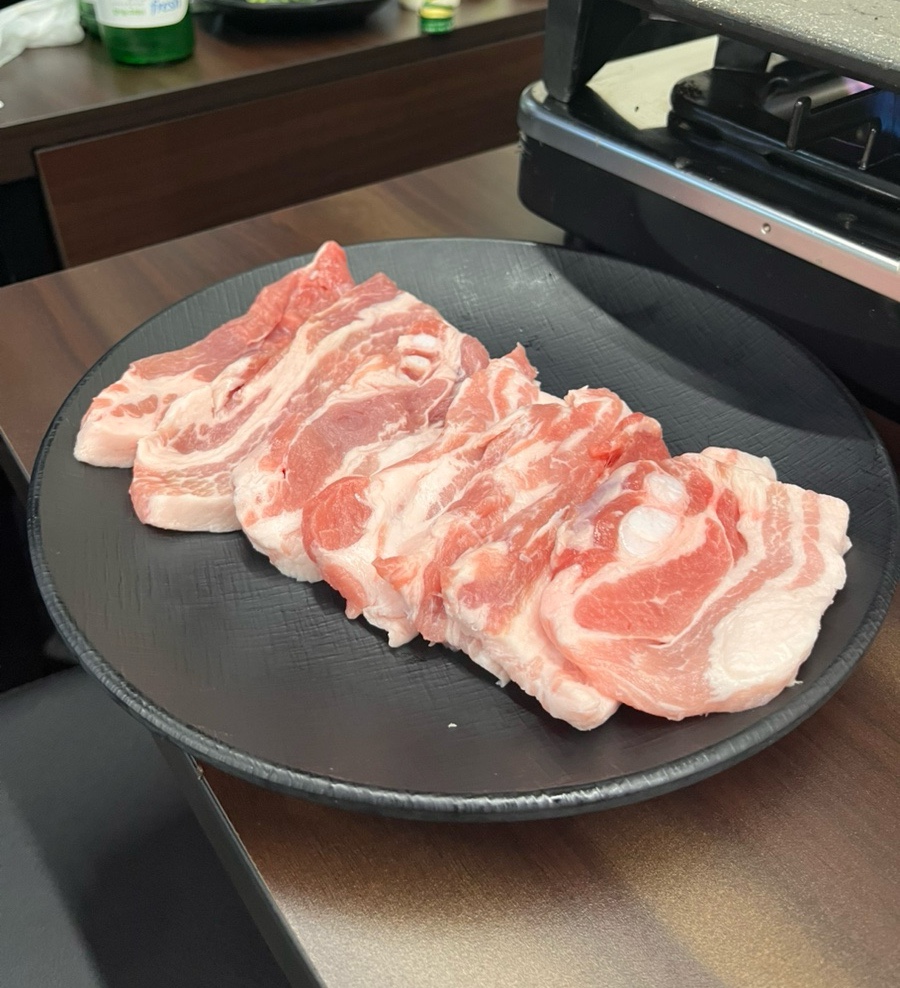 창동꿀돼지 이미지