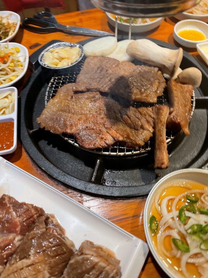 자연숯불화로구이 이미지