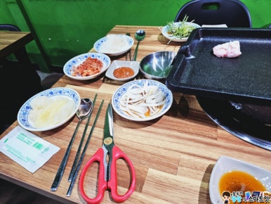 한우 싸다구 이미지
