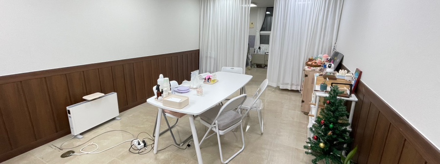 공방;팔월 이미지