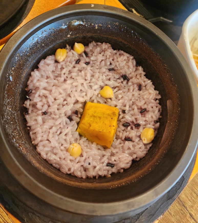 장모식탁 이미지