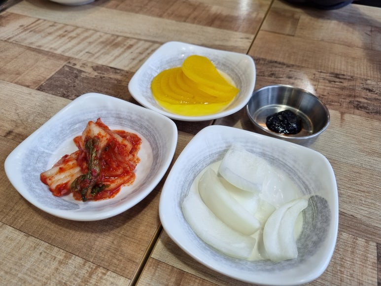빡빡이 짬뽕짜장 이미지