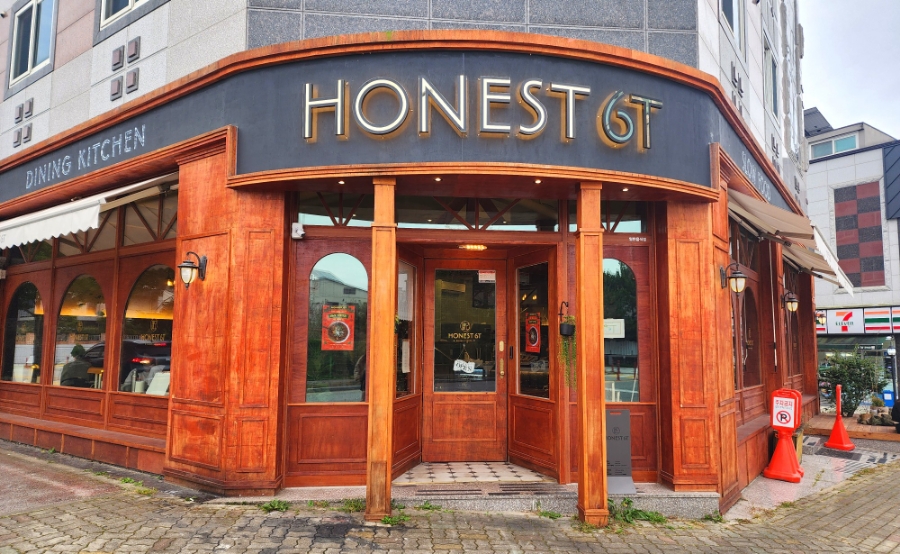 어니스트 식스티(honest 6T) 이미지