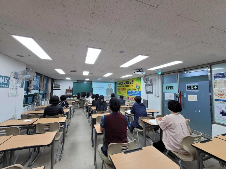 한돌요양보호사교육원 이미지