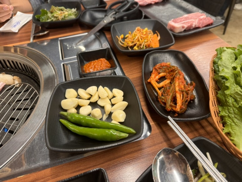 지리산생흑돼지 이미지