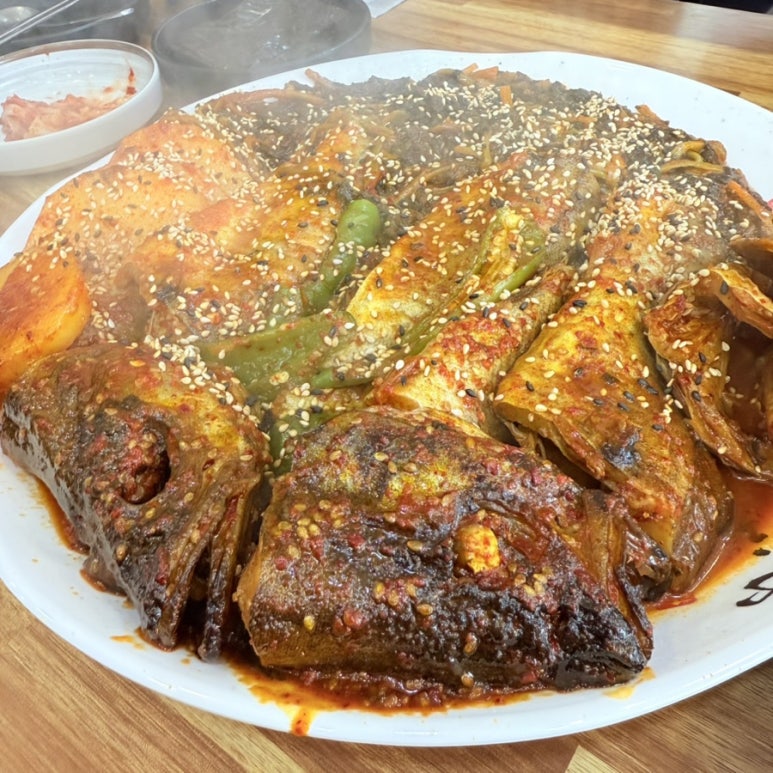진사댁 명태덕장 이미지