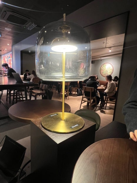 스타벅스 케이스퀘어강남점 이미지