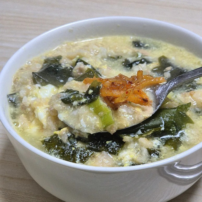 아침(애)누룽지 이미지