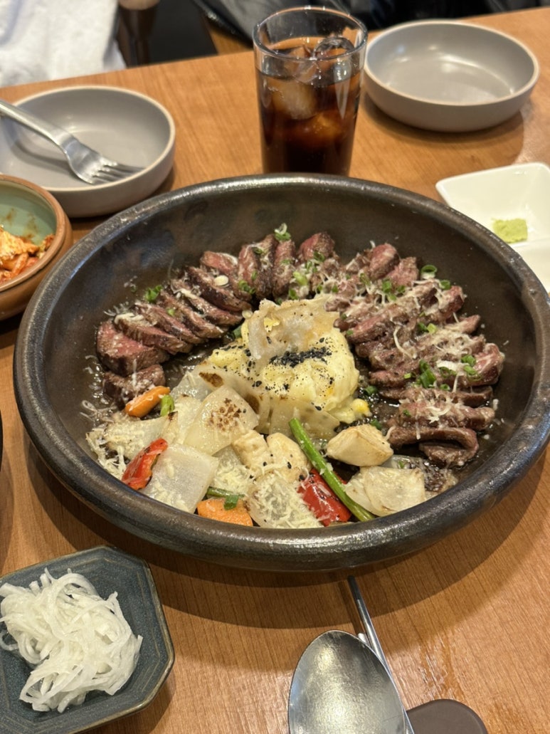 일이이사 이미지