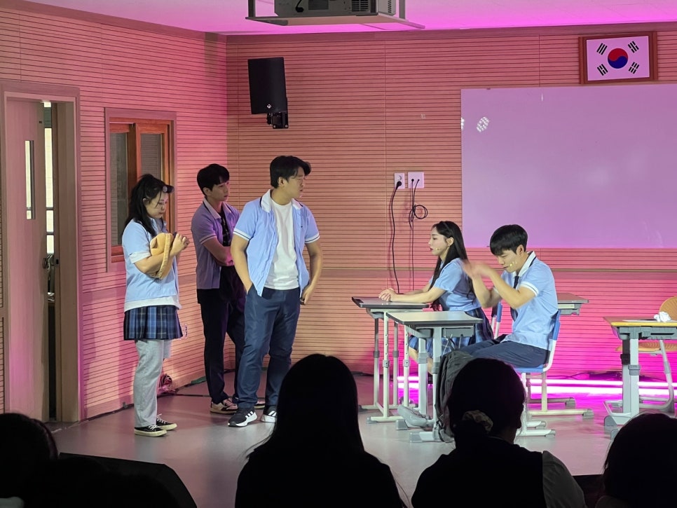 레드그린엔터테인먼트 이미지