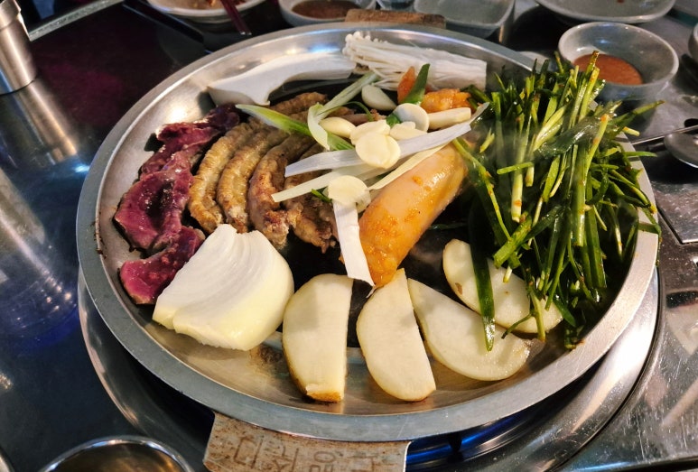 황소곱창곱돌이네 이미지