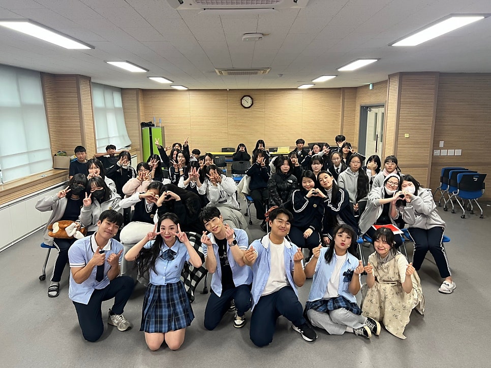 레드그린엔터테인먼트 이미지
