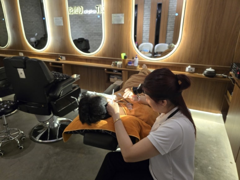 우산이발관 이미지