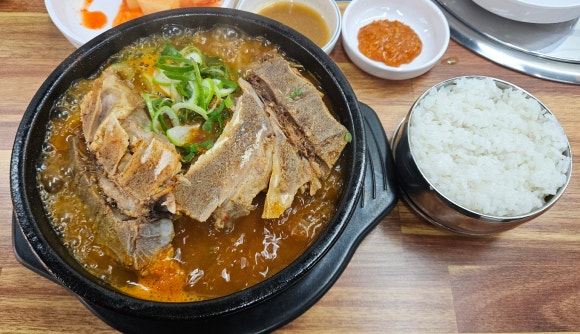 전주청기와감자탕 이미지