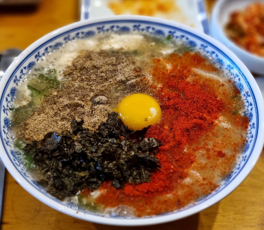 1984그수육집칼국수전주 이미지