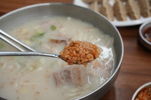 귀한칼국수 본점 이미지