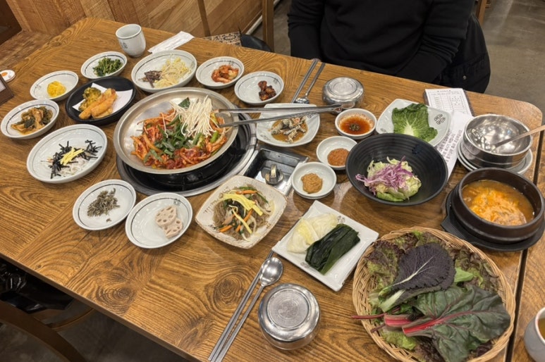 백년뷔페식당 이미지
