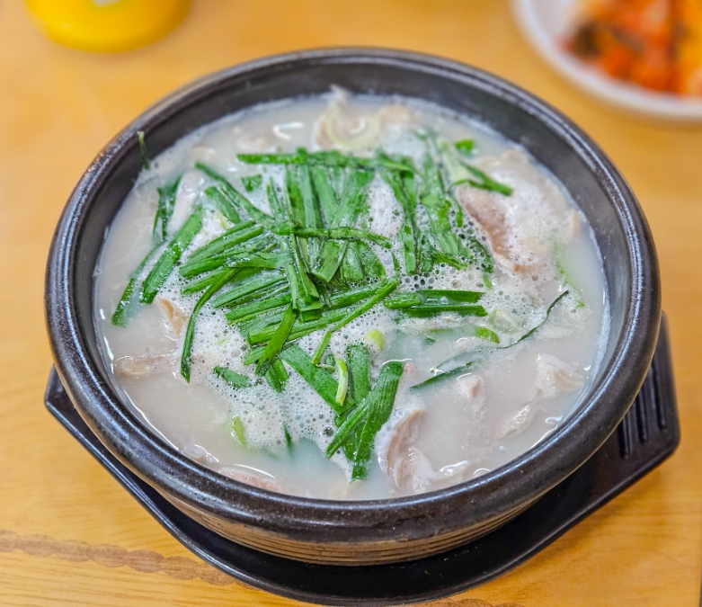 역전돼지국밥 이미지