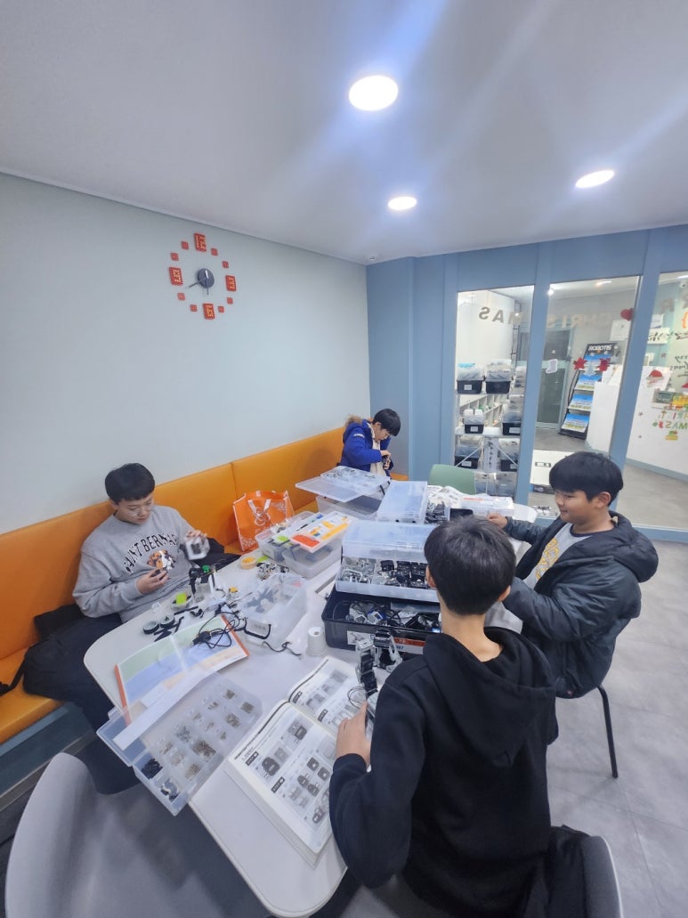 로보티즈로봇코딩학원 이미지