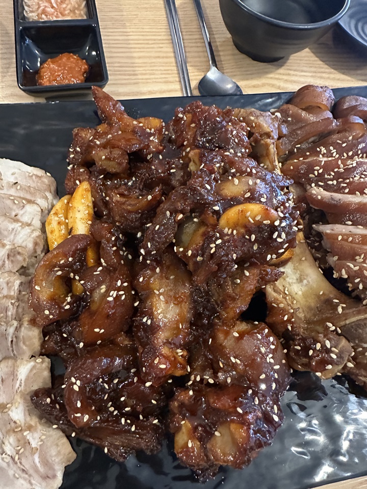 둥이족발 이미지