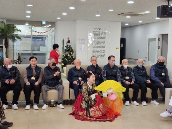 9988주간복지센터 이미지