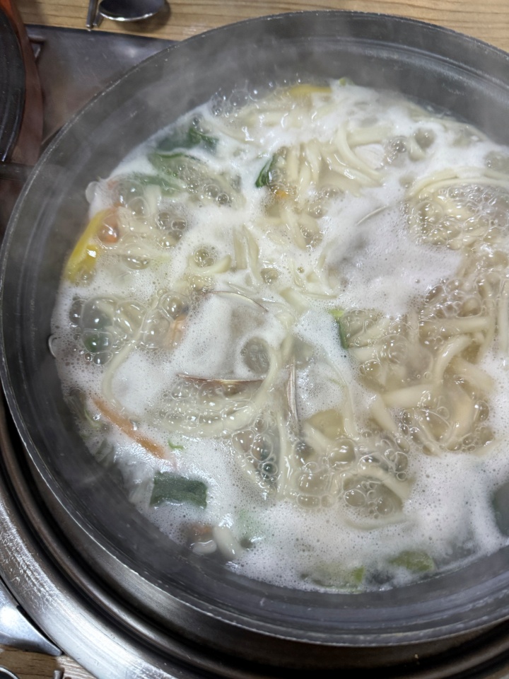 가마솥손칼국수 이미지