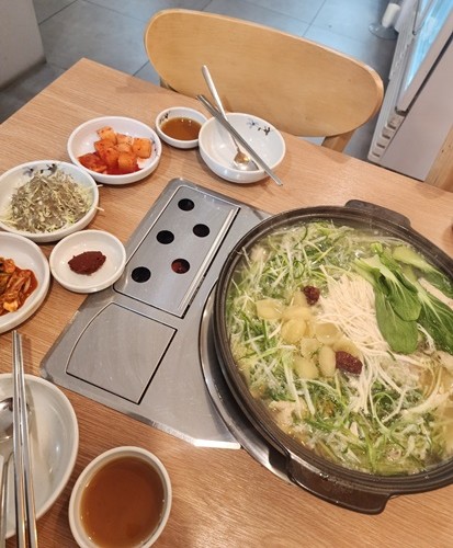 닭한마리닭발 이미지