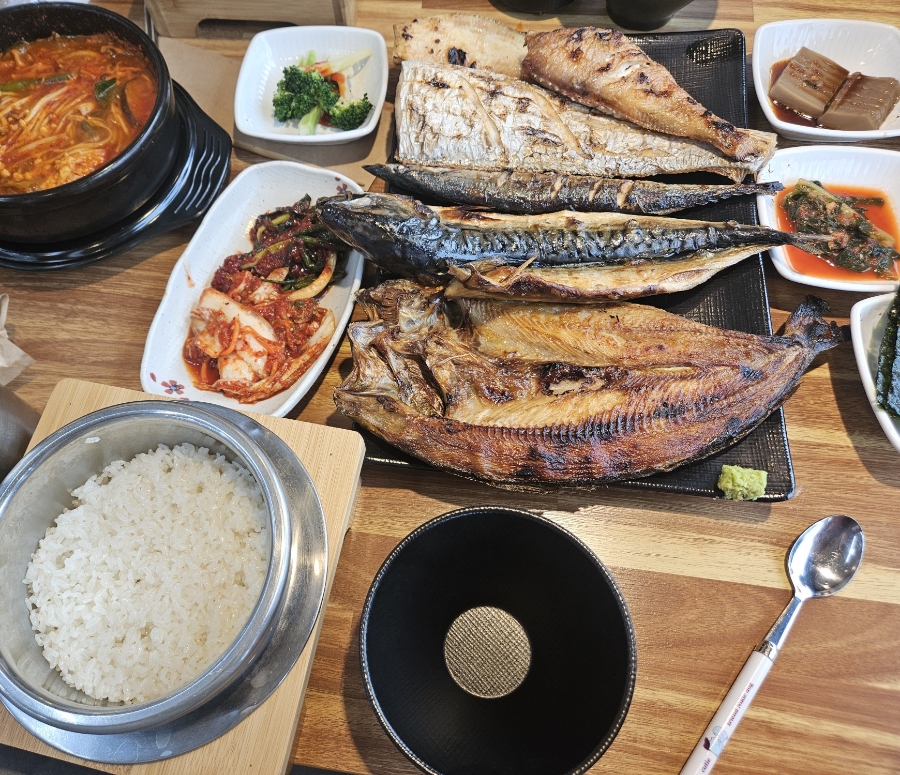숯불위에고등어 이미지