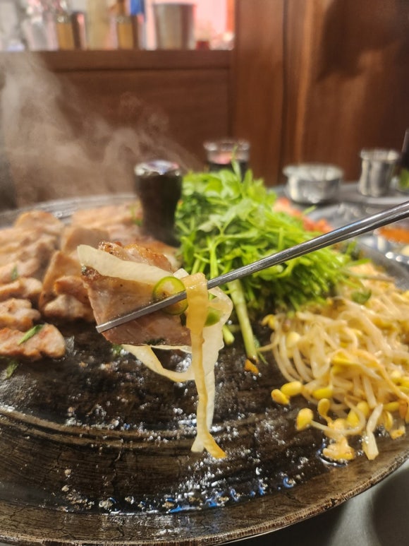 신림솥뚜껑삼겹살 이미지