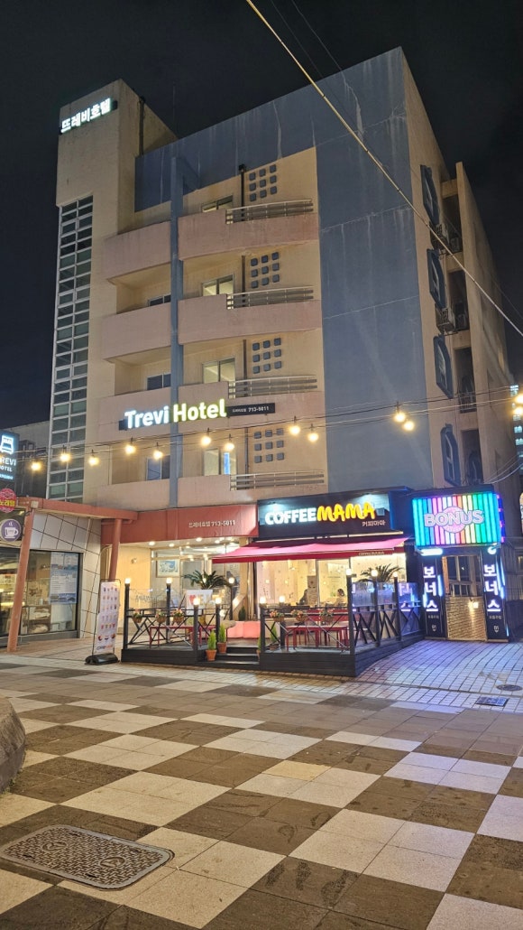 뜨레비호텔 이미지