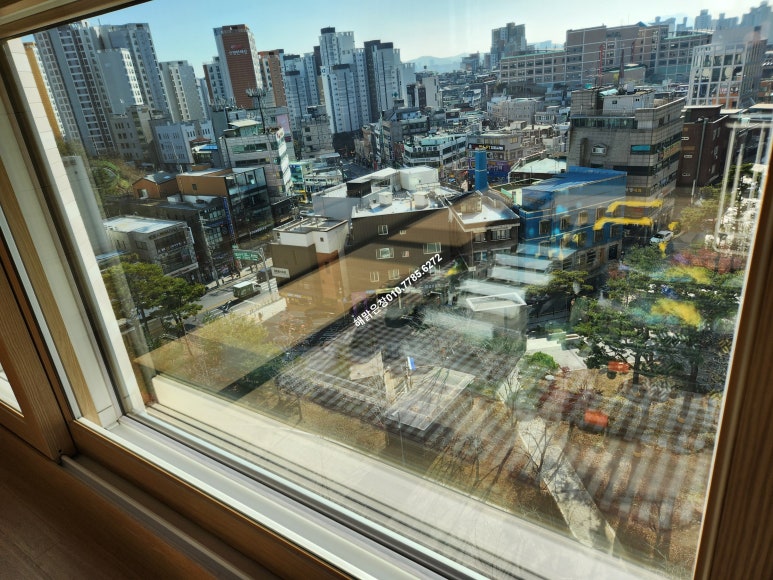 중앙유리，페인트 이미지