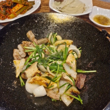 독산동부추곱창 동천점 사진 3