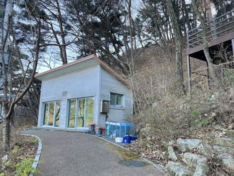 (주)신어산 자연숲캠핑장 이미지