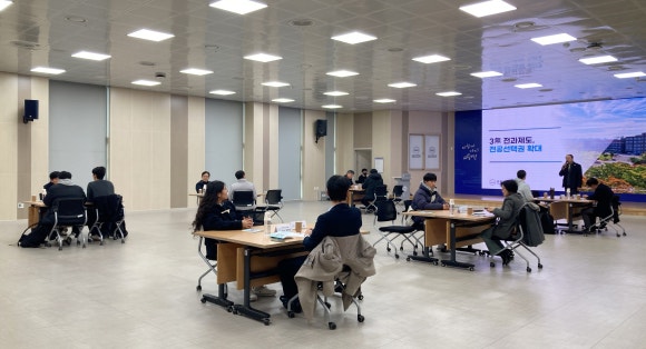 (주)휴먼컴 이미지
