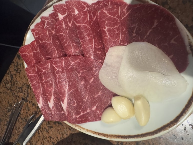 원조철마한우로스구이 이미지