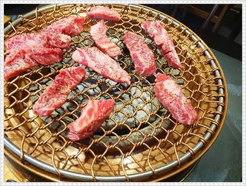 육즙팡;고기 이미지