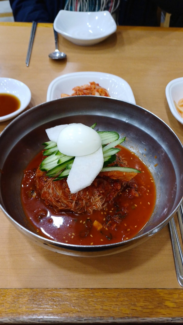 함흥에겨울냉면 이미지