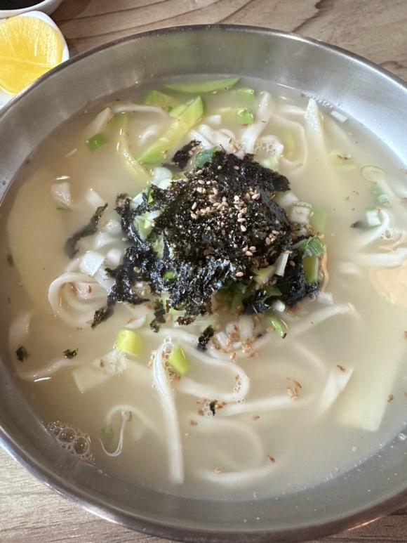 산죽칼국수 이미지