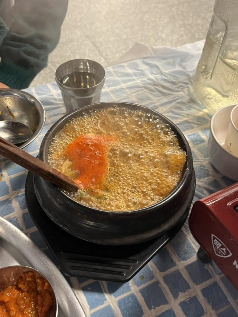 욱이네 밥집 이미지