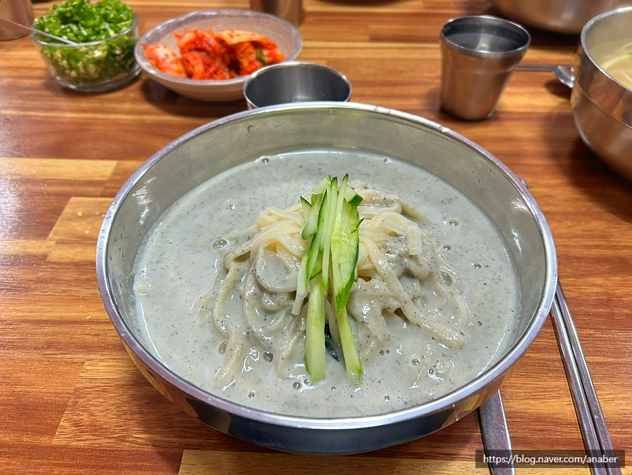 어머니 칼국수 이미지