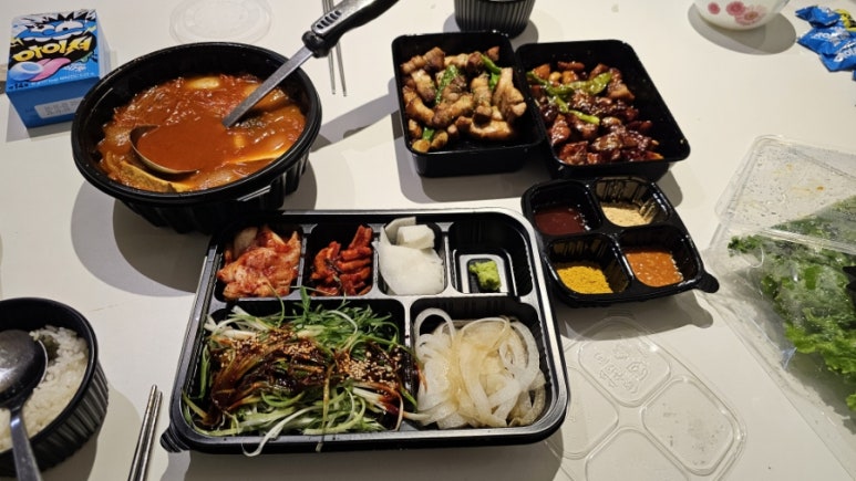 백년뷔페식당 이미지