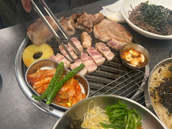 촌 돼짓간 이미지