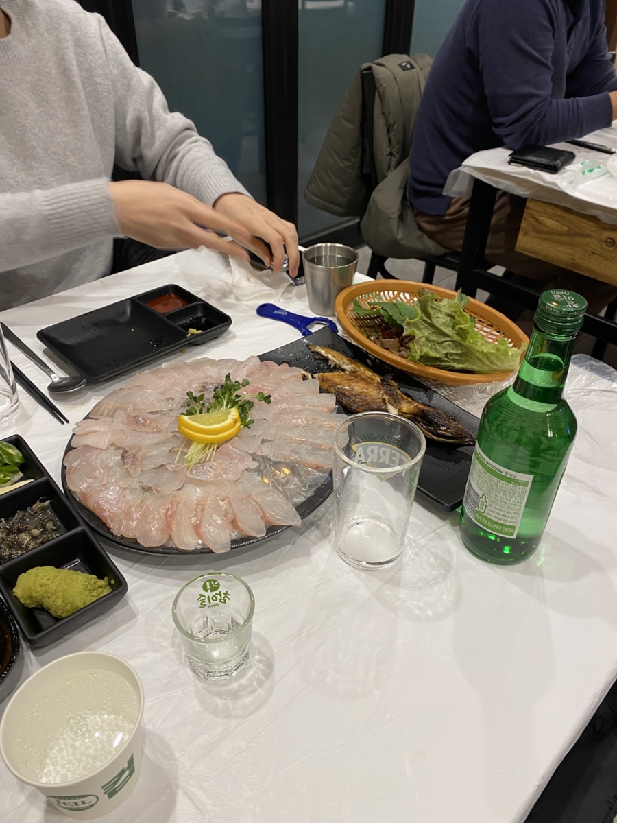사거리횟집 이미지