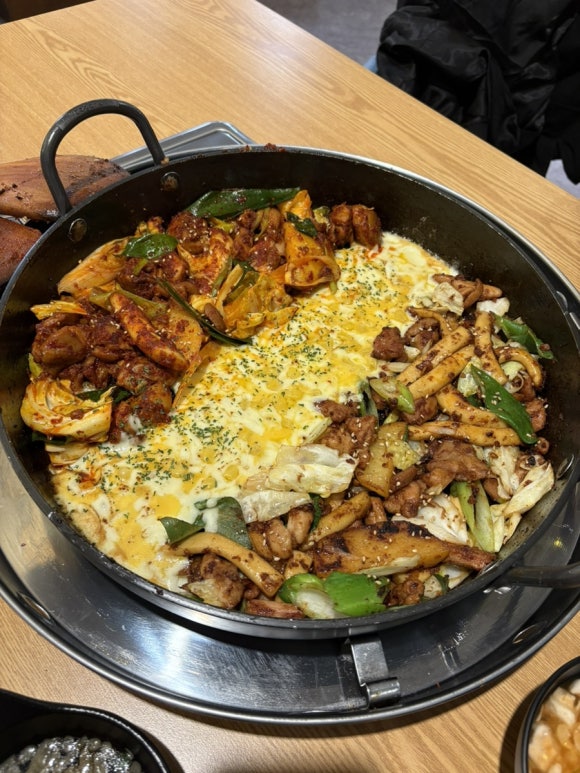 유가네닭갈비 영남대점 이미지