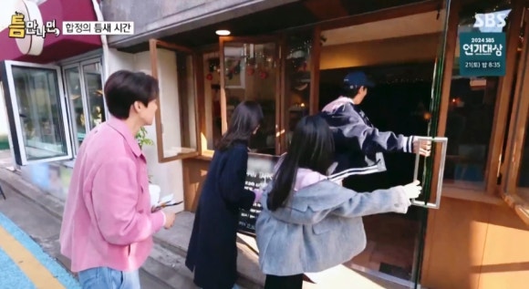 모자이크 웨스트 이미지