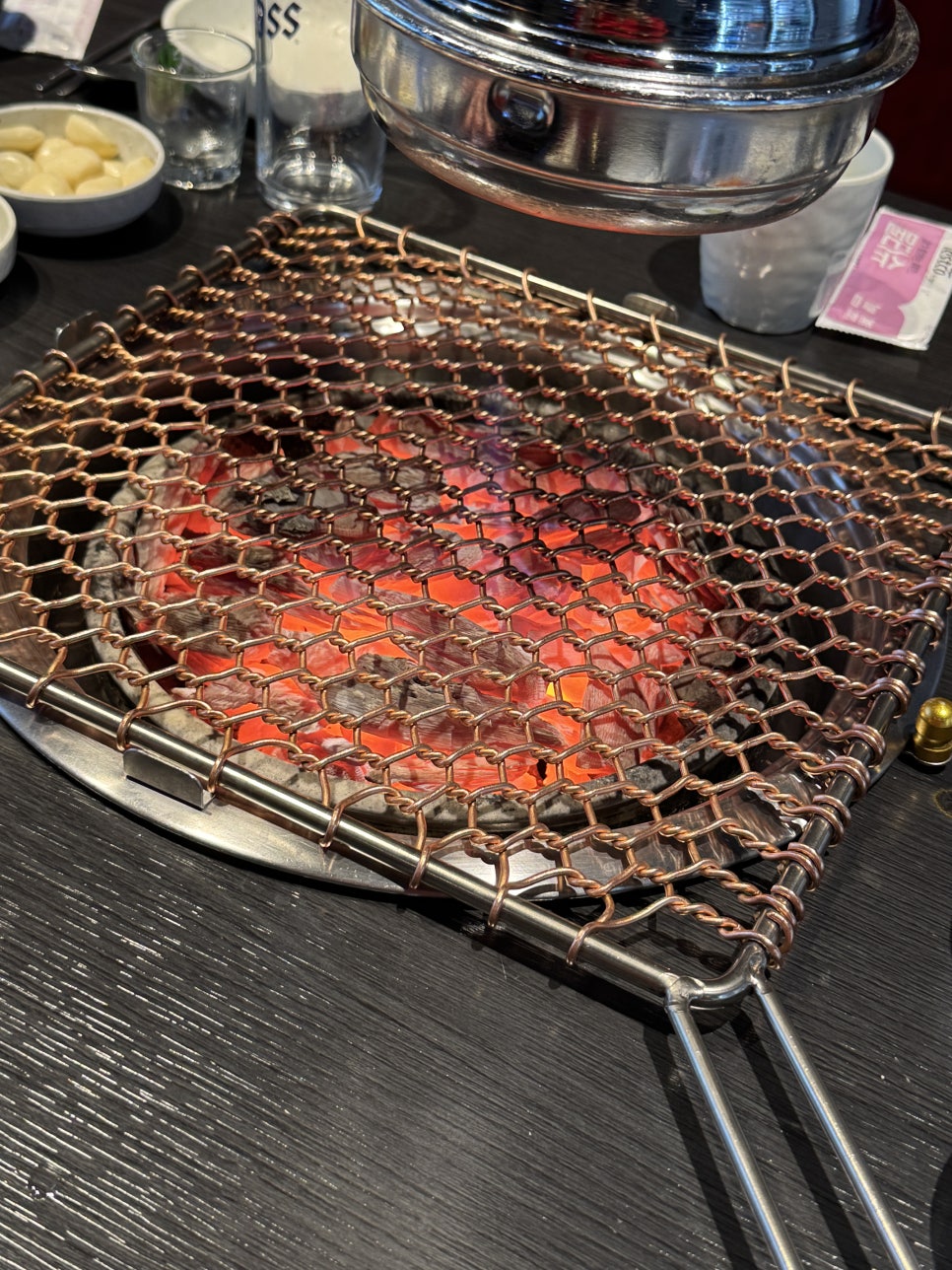 돈가참숯화로구이 이미지